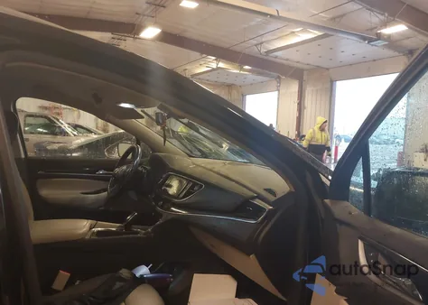 2018 Buick Enclave Essence from USA, damaged, VIN 5GAERBKW7JJ165730